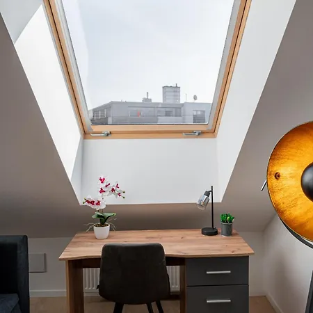 New Cozy In Heart Of Free Garage Parking Bratislava